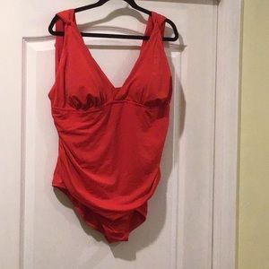 Woman’s swim suit 20W- 22W - 2X bathing suit